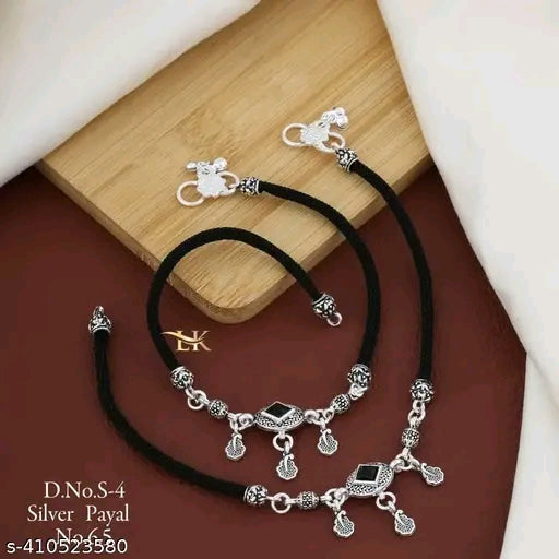 Twinkling Chunky Women's Anklets & Toe Rings Set