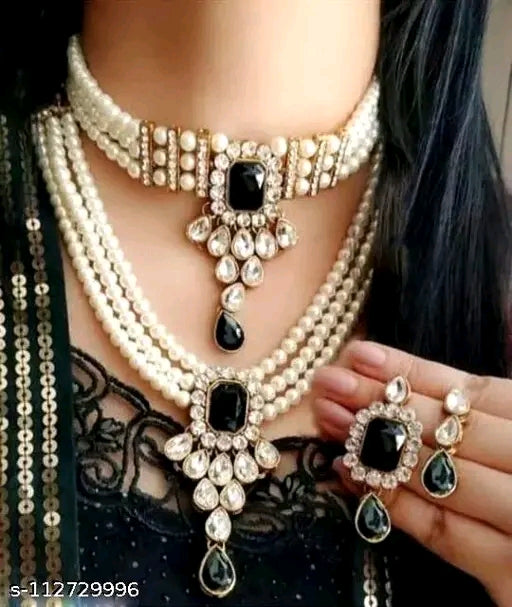 Elegant Gold-Plated Traditional Choker Set with Pearl Detailing