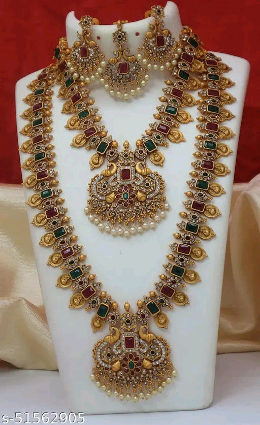 Elite Elegance Gold-Plated Pearl Jewellery Set โ Necklace Earrings and Maangtika India