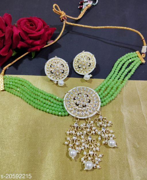 Sizzling Chunky Women Necklaces & Chains - Faritha