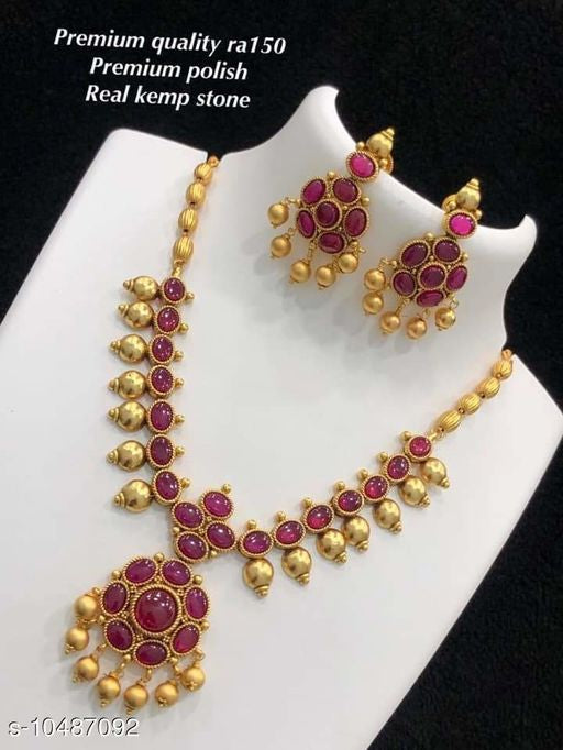 Twinkling Graceful Women Necklaces & Chains - Faritha