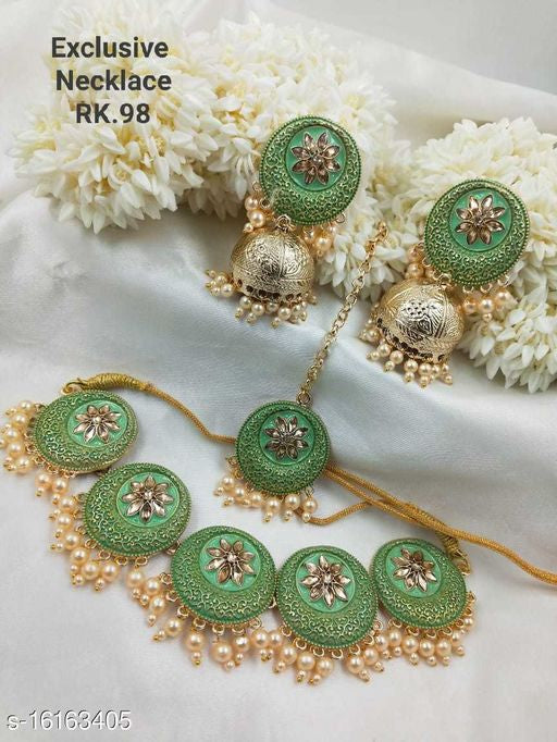 Twinkling Fancy Women Necklaces & Chains