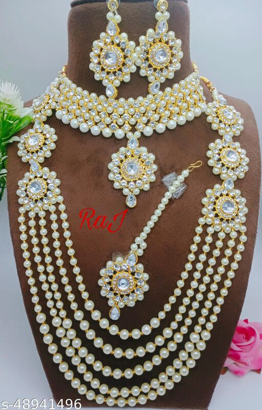 Sizzling Chunky Women Necklaces & Chains - Faritha