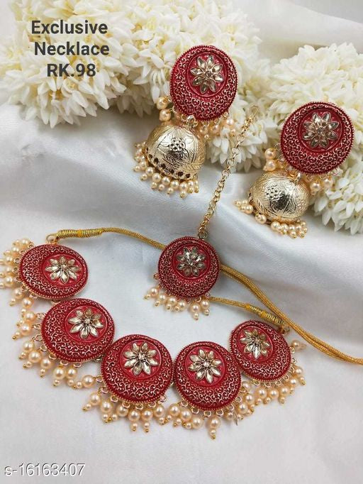 Twinkling Fancy Women Necklaces & Chains