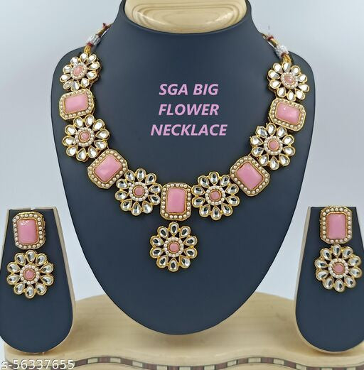 Twinkling Graceful Women Jewellery Set - Faritha