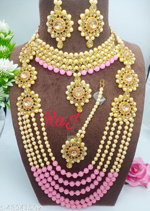 Sizzling Chunky Women Necklaces & Chains - Faritha