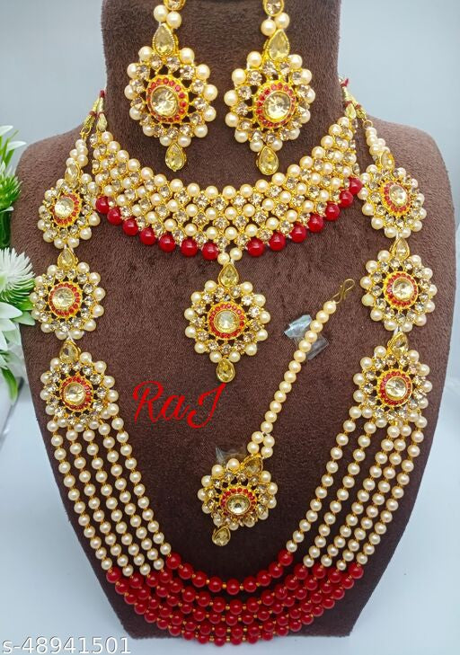 Sizzling Chunky Women Necklaces & Chains - Faritha