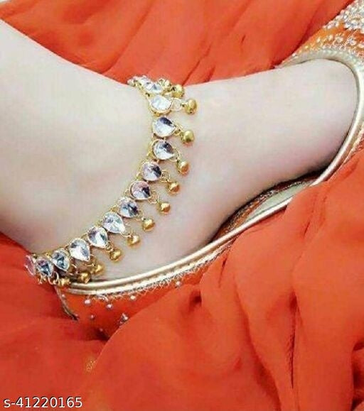 Twinkling Glittering Women Anklets & Toe Rings - Faritha