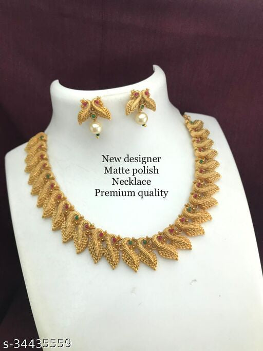 Shimmering Chunky Women Necklaces & Chains - Faritha