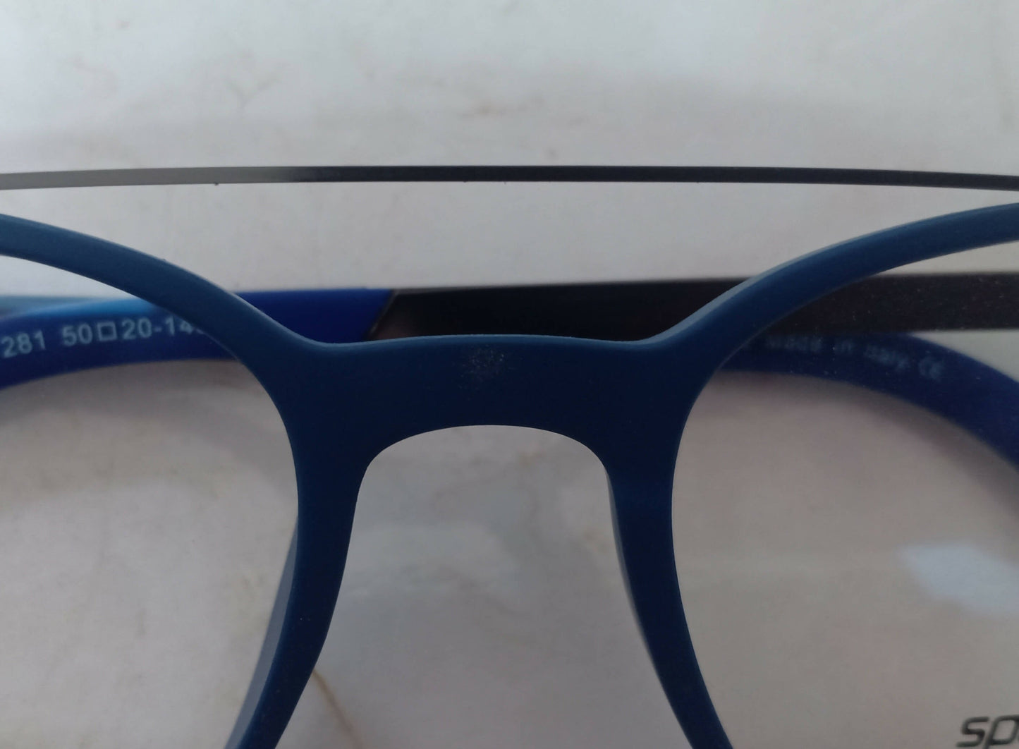 Fancy frame - Faritha