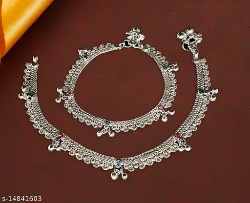 AanyaCentric Silver Plated White Metal Anklets Payal - Free Size