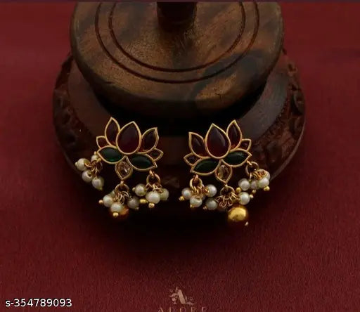 Radiant Elegance: Elite Gold-Plated Jewelry Set