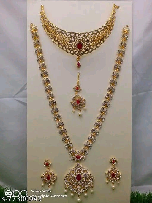 रॉयल एलिगेंस: अमेरिकी हीरों से जड़ित राजकुमारी का स्वर्ण-चढ़ाया हुआ आभूषण सेट