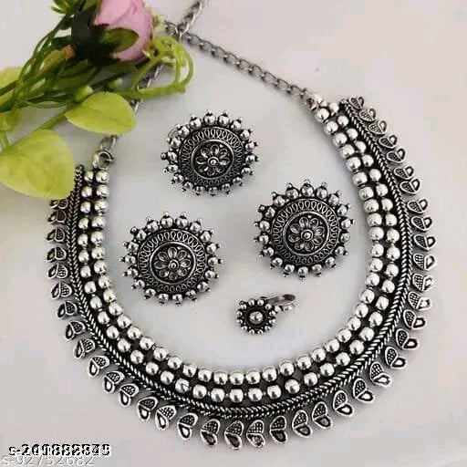 Twinkling Beautiful Jewellery Set – Necklace Earrings Women India Model 4