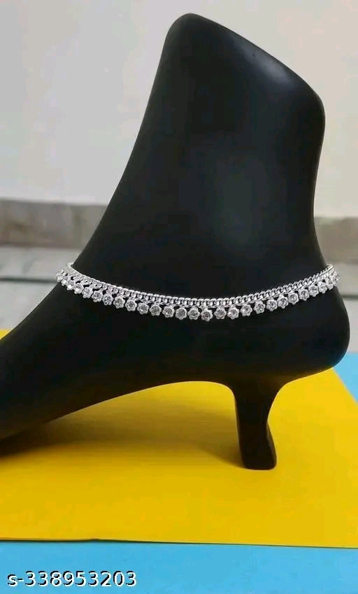 Sizzling Graceful Women Anklets Toe Rings Set – Silver-Plated Artificial Stones India