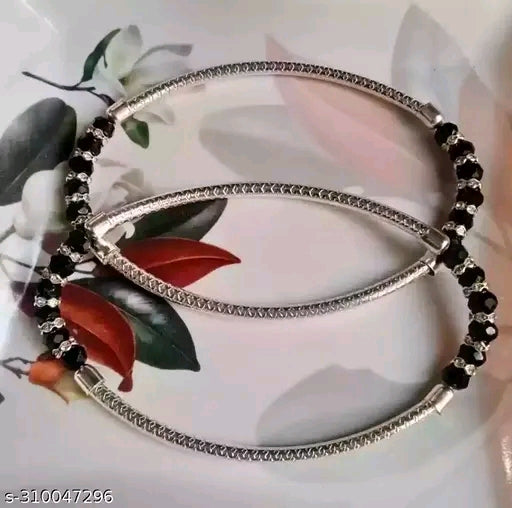 Sizzling Chunky Silver-Plated Women Anklets Toe Rings Set India