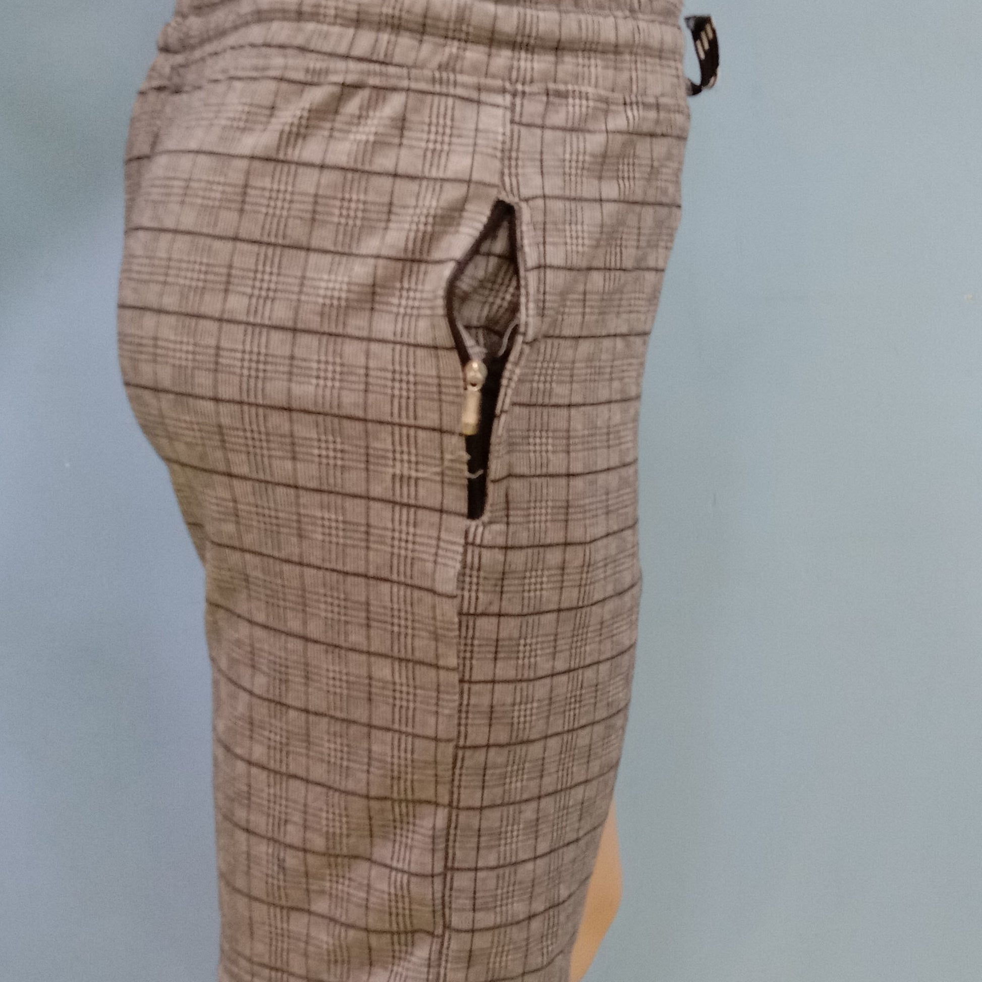 Small Checker Design Shorts for Men - Faritha