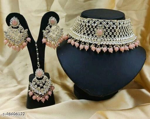 Trendy jewellery Set - Faritha