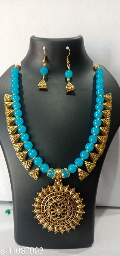 Sizzling Chunky Women Necklaces & Chains - Faritha