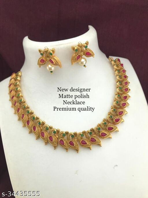 Shimmering Chunky Women Necklaces & Chains - Faritha